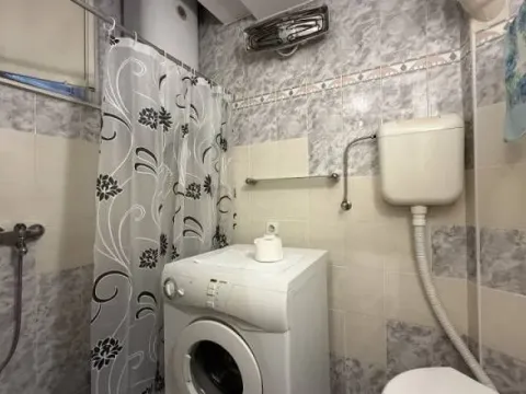 Izdavanje, dvosoban stan, 50m², Kalenić Pijaca, Vračar Sve Podlokacije - image 5