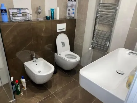 Izdavanje, dvosoban stan, 70m², Kalenić Pijaca, Vračar Sve Podlokacije - image 12