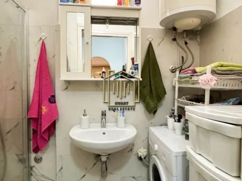 Sale, two bedroom apartment, 86m², Podgorica, Crna Gora - image 17