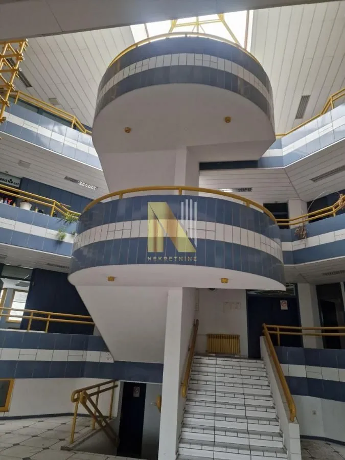 Rent, office space, 2158m², Klisa, Novi Sad Sve Podlokacije