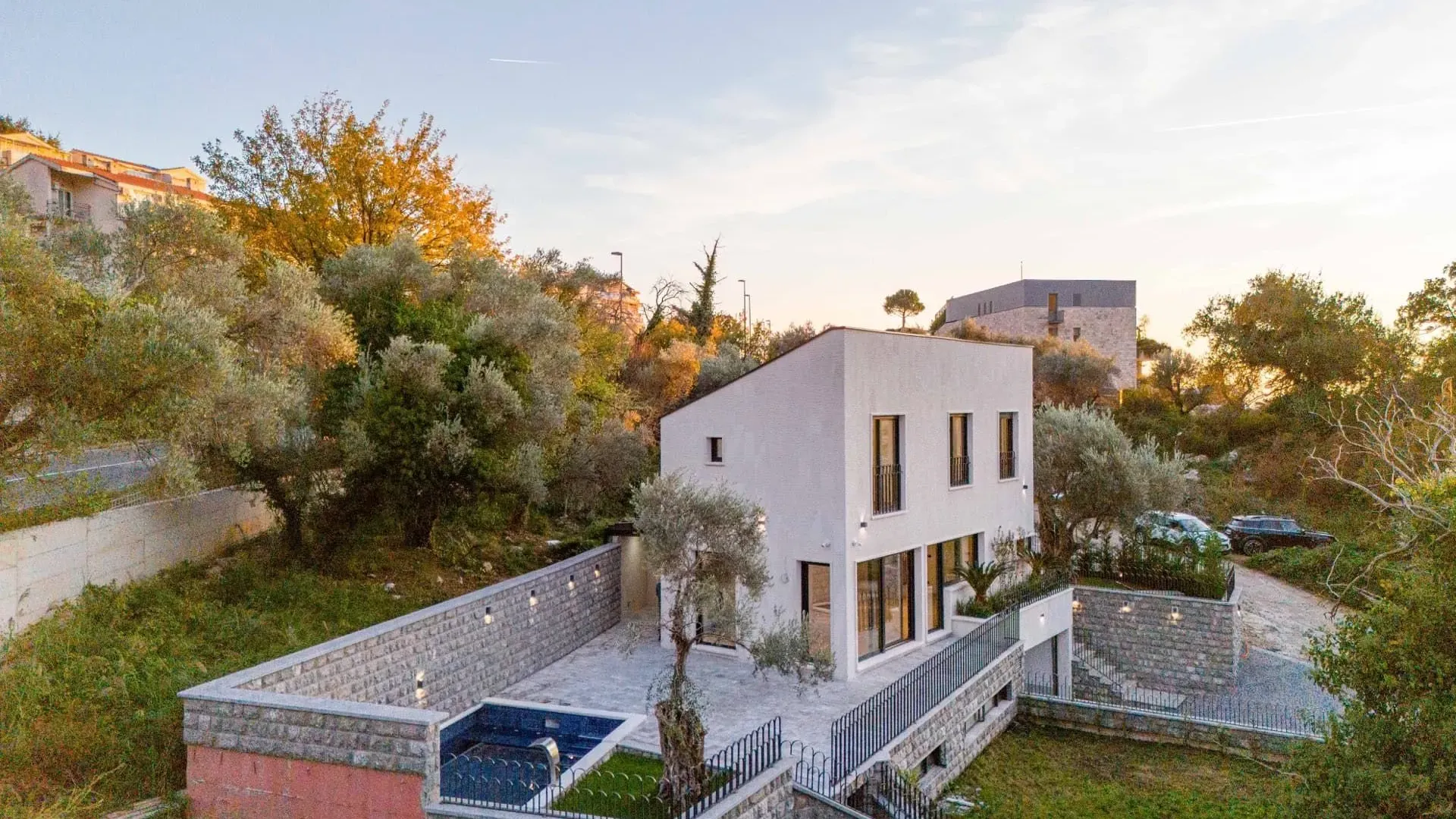 Prodaja, kuća, 240m², Kamenovo, Budva