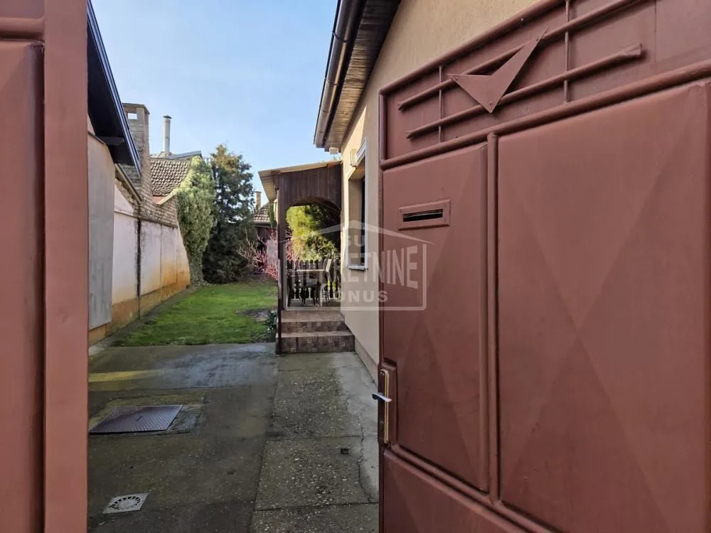 Prodaja, kuća, 136m², Novo Selo, Subotica