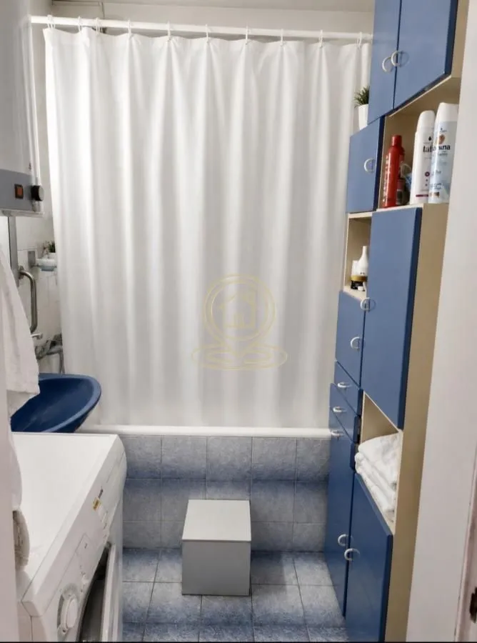 Izdavanje, četvorosoban stan, 90m², Novi Beograd Blok 28, Novi Beograd Sve Podlokacije
