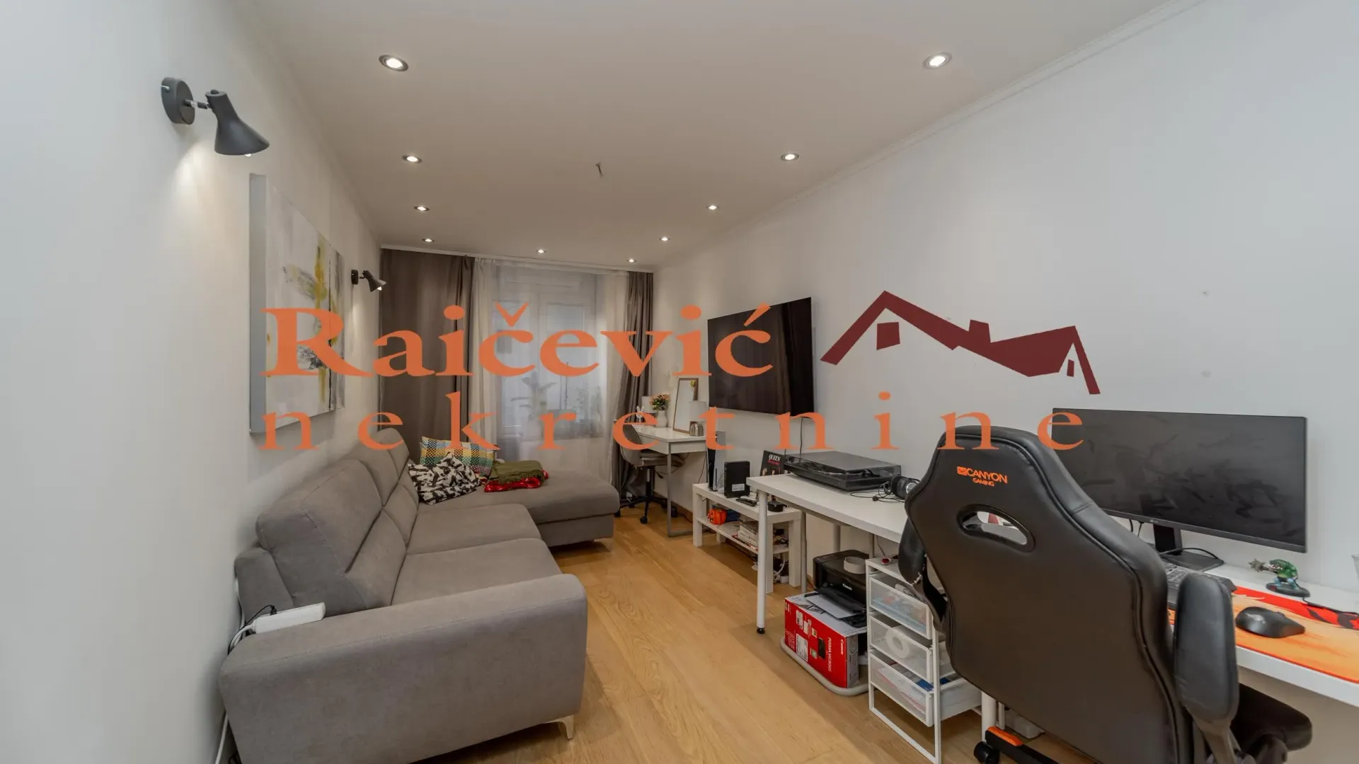 Prodaja, dvosoban stan, 44m², Centar, Stara Pazova