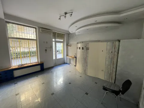 Prodaja, poslovni prostor, 46m², Grbavica, Novi Sad Sve Podlokacije