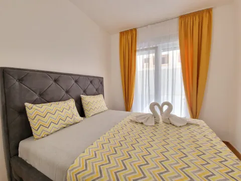 Sale, one bedroom apartment, 42m², Bečići, Budva - image 4