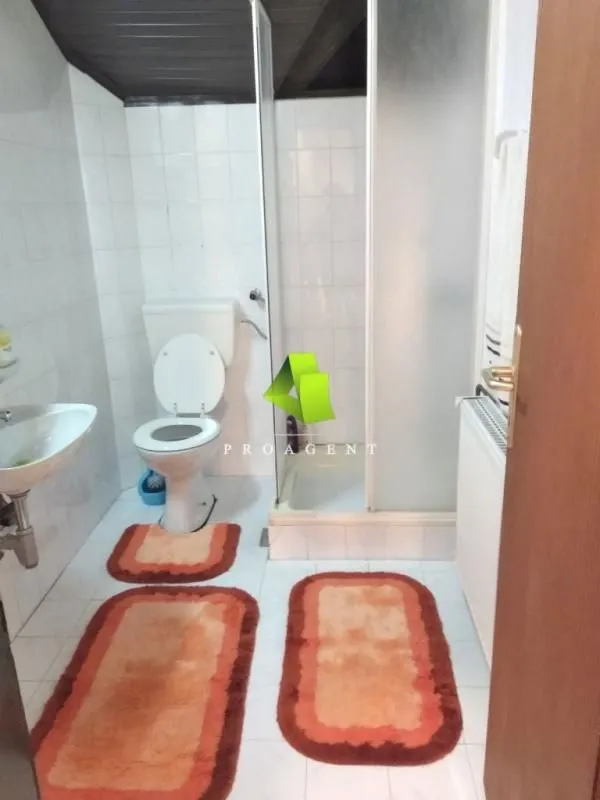 Prodaja, trosoban stan, 52m², Vrnjačka Banja, Srbija