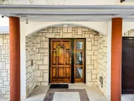 Rent, house, 380m², Gorica C, Podgorica - image 36