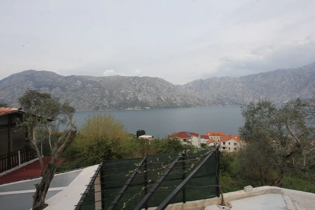 Sale, house, 175m², Prčanj, Kotor