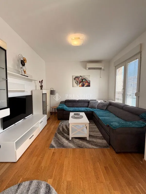 Rent, one bedroom apartment, 46m², City Kvart, Podgorica