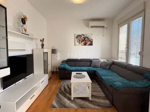 Rent, one bedroom apartment, 46m², City Kvart, Podgorica - image 1
