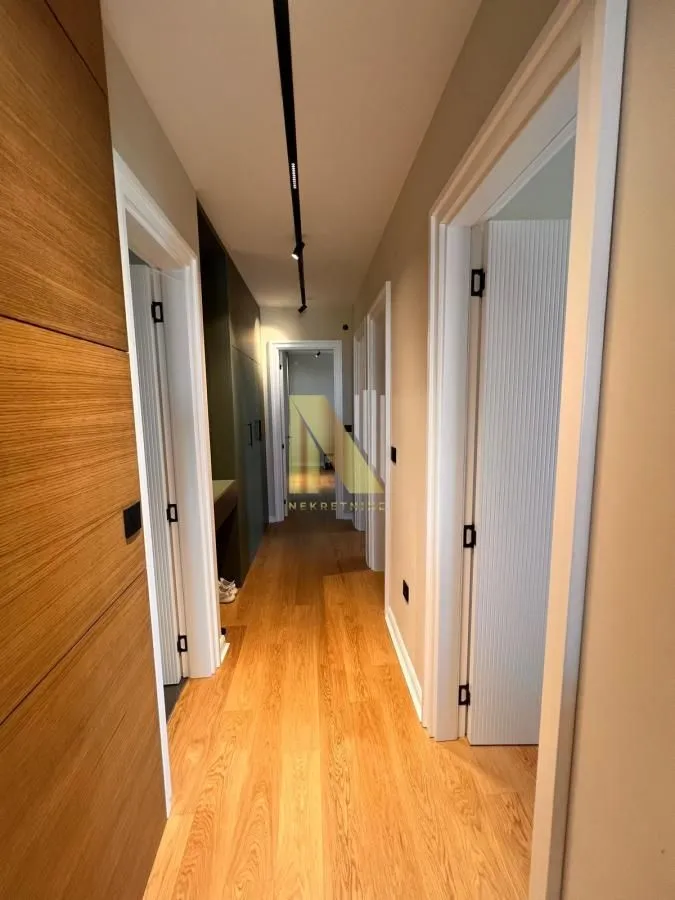Sale, four bedroom apartment, 135m², Bulevar patrijarha Pavla, Novi Sad Sve Podlokacije