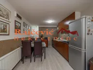 Prodaja, kuća, 125m², Zemun Kalvarija, Zemun Sve Podlokacije - image 13