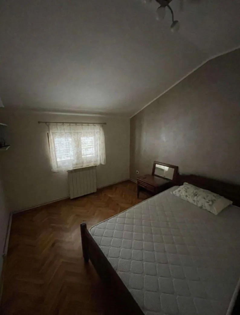 Prodaja, četvorosoban stan, 94m², Centar, Budva