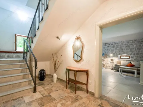 Prodaja, kuća, 415m², Dobrota, Kotor - image 7