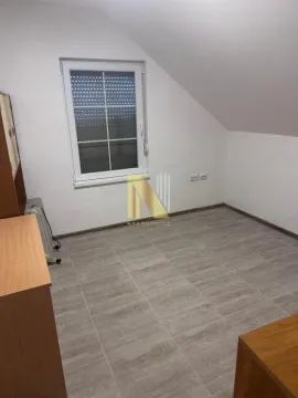 Izdavanje, trosoban stan, 65m², Veternik, Novi Sad Sve Podlokacije - image 9