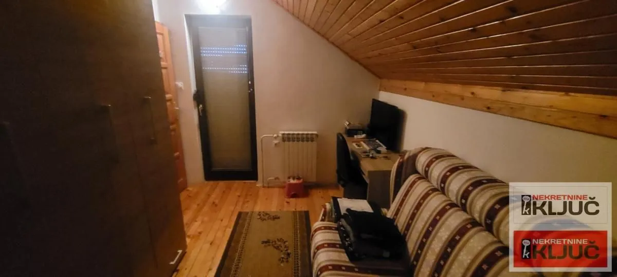 Prodaja, kuća, 179m², Adice, Novi Sad Sve Podlokacije