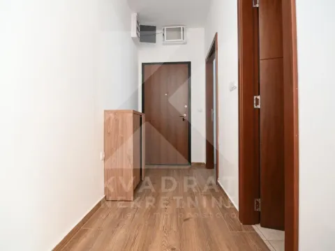 Izdavanje, dvosoban stan, 68m², Centar, Podgorica - image 6