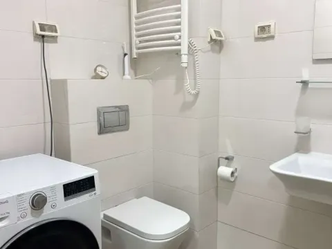 Prodaja, trosoban stan, 72m², City Kvart, Podgorica - image 10