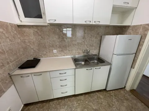 Izdavanje, jednosoban stan, 38m², Grbavica, Novi Sad Sve Podlokacije - image 4
