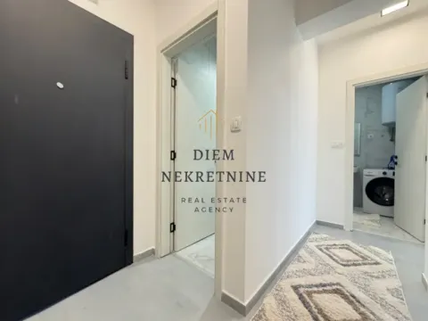 Izdavanje, dvosoban stan, 70m², Stari Aerodrom, Podgorica - image 10