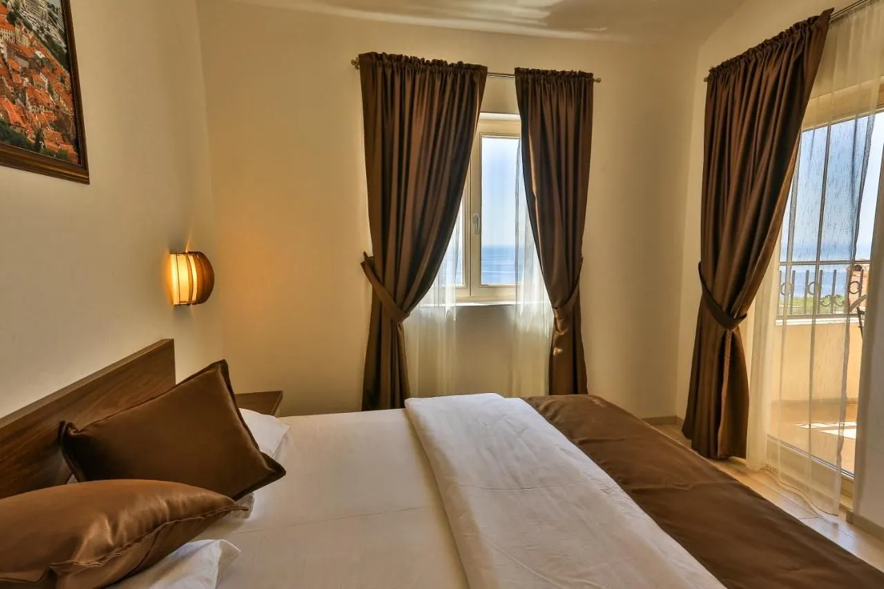 Sale, house, 185m², Reževići, Budva