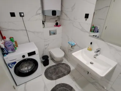 Izdavanje, jednosoban stan, 53m², Krivi Most, Podgorica - image 9