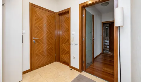 Prodaja, dvosoban stan, 75m², Centar, Podgorica - image 10