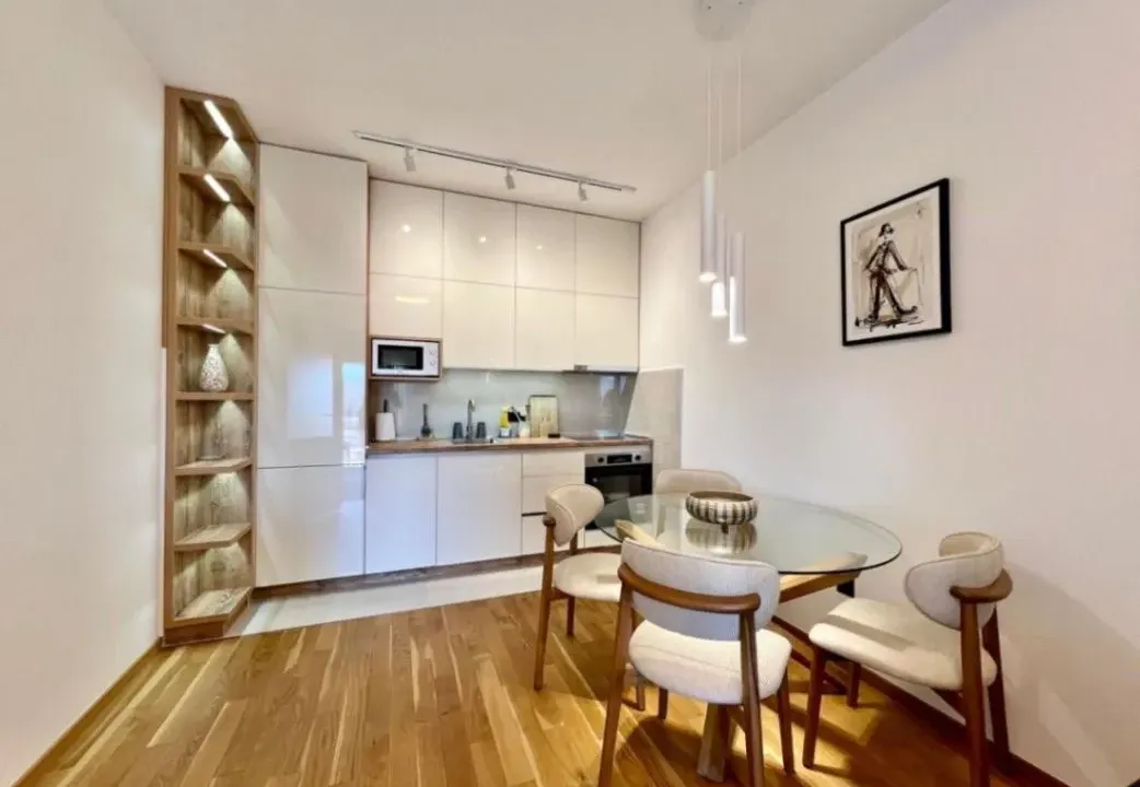 Izdavanje, jednosoban stan, 45m², Gorica C, Podgorica