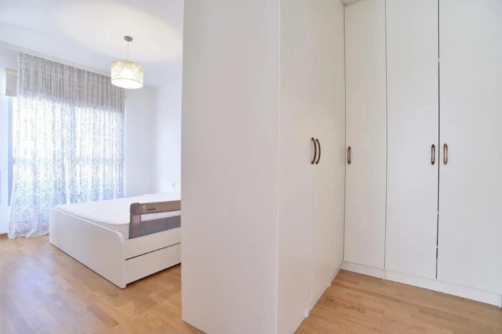 Prodaja, trosoban stan, 94m², Bečići, Budva