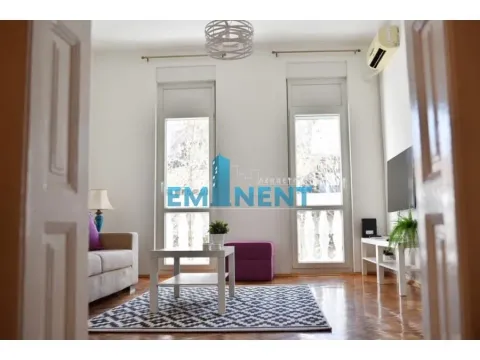 Izdavanje, dvosoban stan, 50m², Stari Grad, Beograd