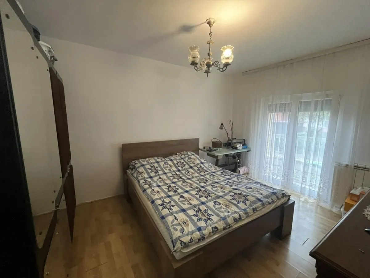 Prodaja, četvorosoban stan, 120m², Strelište, Jagodina