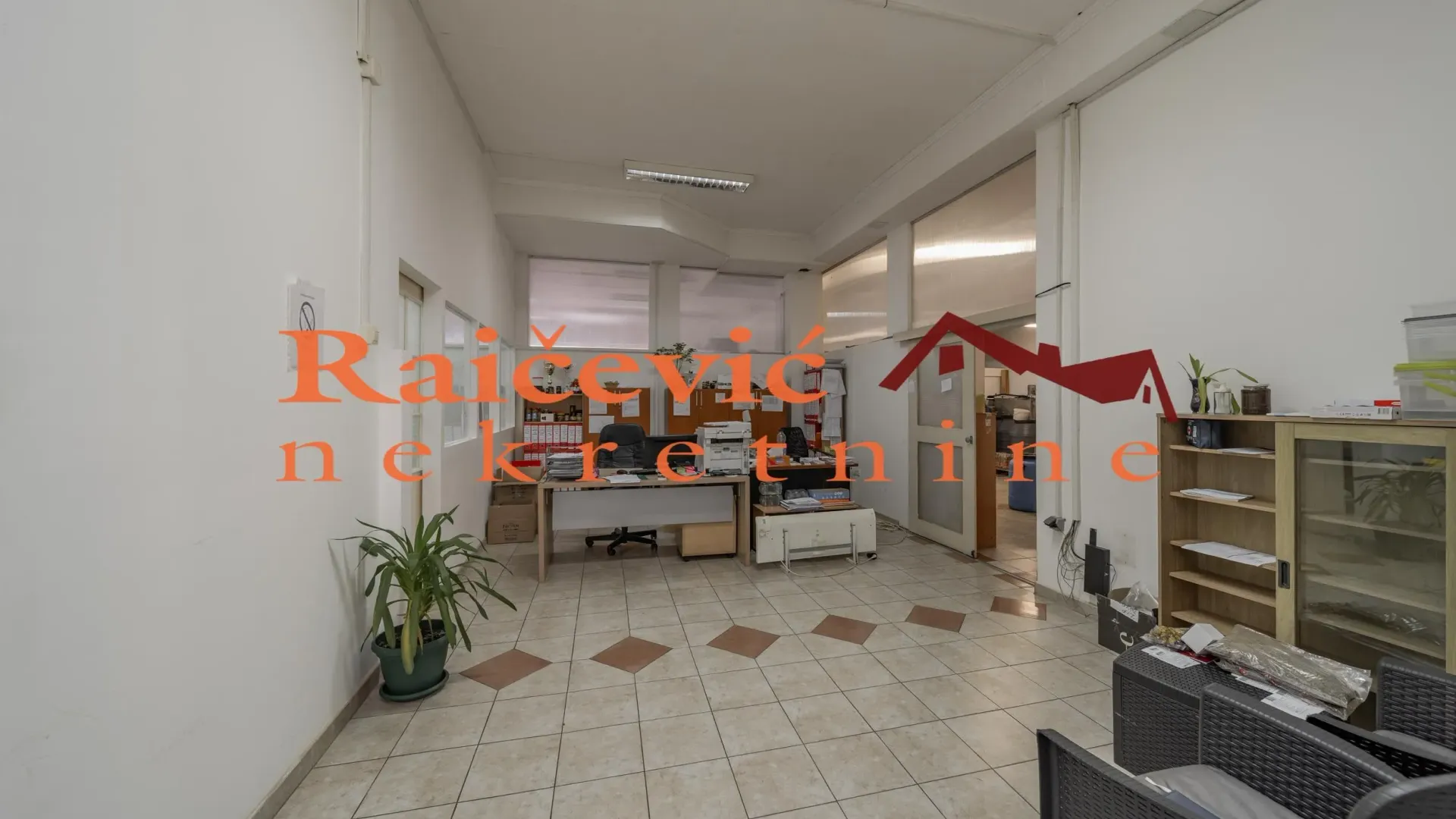 Sale, office space, 315m², Vojvode Vlahovica, Beograd