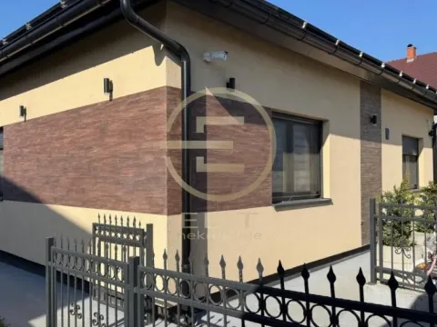 Prodaja, kuća, 165m², Petrovaradin, Novi Sad - image 38