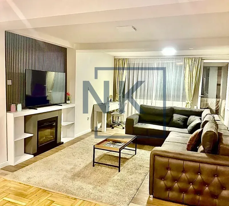 Izdavanje, dvosoban stan, 120m², Stari Aerodrom, Podgorica