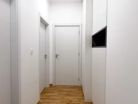 Izdavanje, dvosoban stan, 68m², Zabjelo, Podgorica - image 10