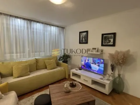 Prodaja, trosoban stan, 63m², Železnička Stanica, Novi Sad Sve Podlokacije - image 3