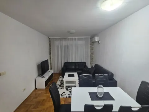 Izdavanje, dvosoban stan, 70m², Makedonsko naselje, Bar - image 5