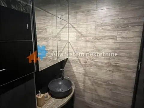 Izdavanje, trosoban stan, 83m², Voždovac Sve Podlokacije, Beograd - image 17