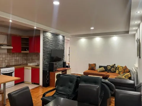 Rent, three bedroom apartment, 120m², Uciteljsko Naselje, Zvezdara Sve Podlokacije - image 5