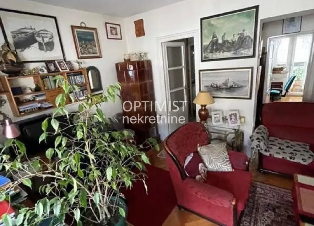 Prodaja, četvorosoban stan, 99m², Stari Grad, Beograd