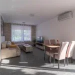 Rent, one bedroom apartment, 67m², Petrovac, Budva - image 9