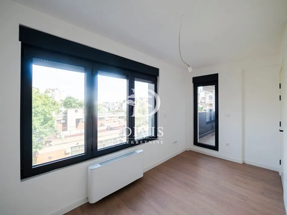 Prodaja, dvosoban stan, 76m², Autokomanda, Voždovac Sve Podlokacije