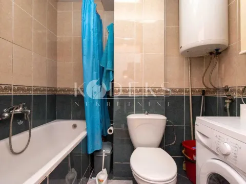 Izdavanje, jednosoban stan, 42m², Centar, Podgorica - image 6
