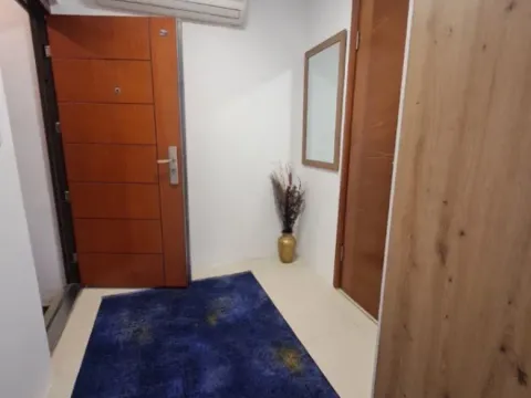 Izdavanje, jednosoban stan, 45m², Centar, Podgorica - image 6