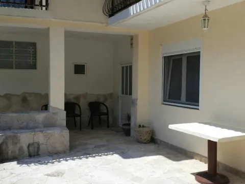 Sale, house, 200m², Kotor, Crna Gora - image 2