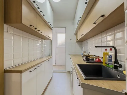 Rent, two bedroom apartment, 75m², Seljanovo, Tivat - image 3