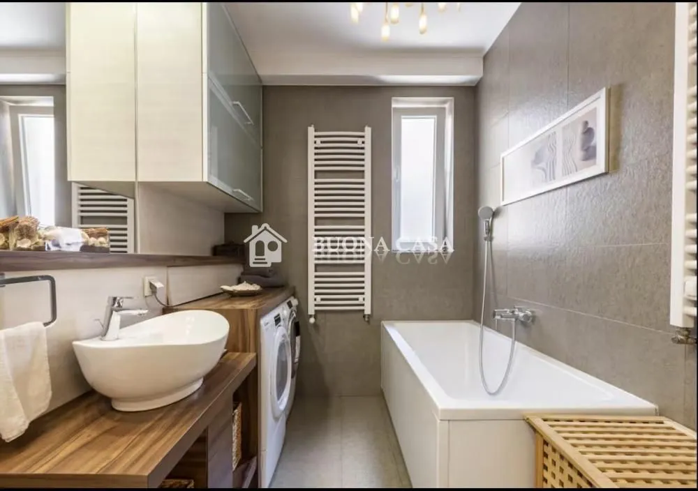 Prodaja, trosoban stan, 80m², Stari Grad, Beograd