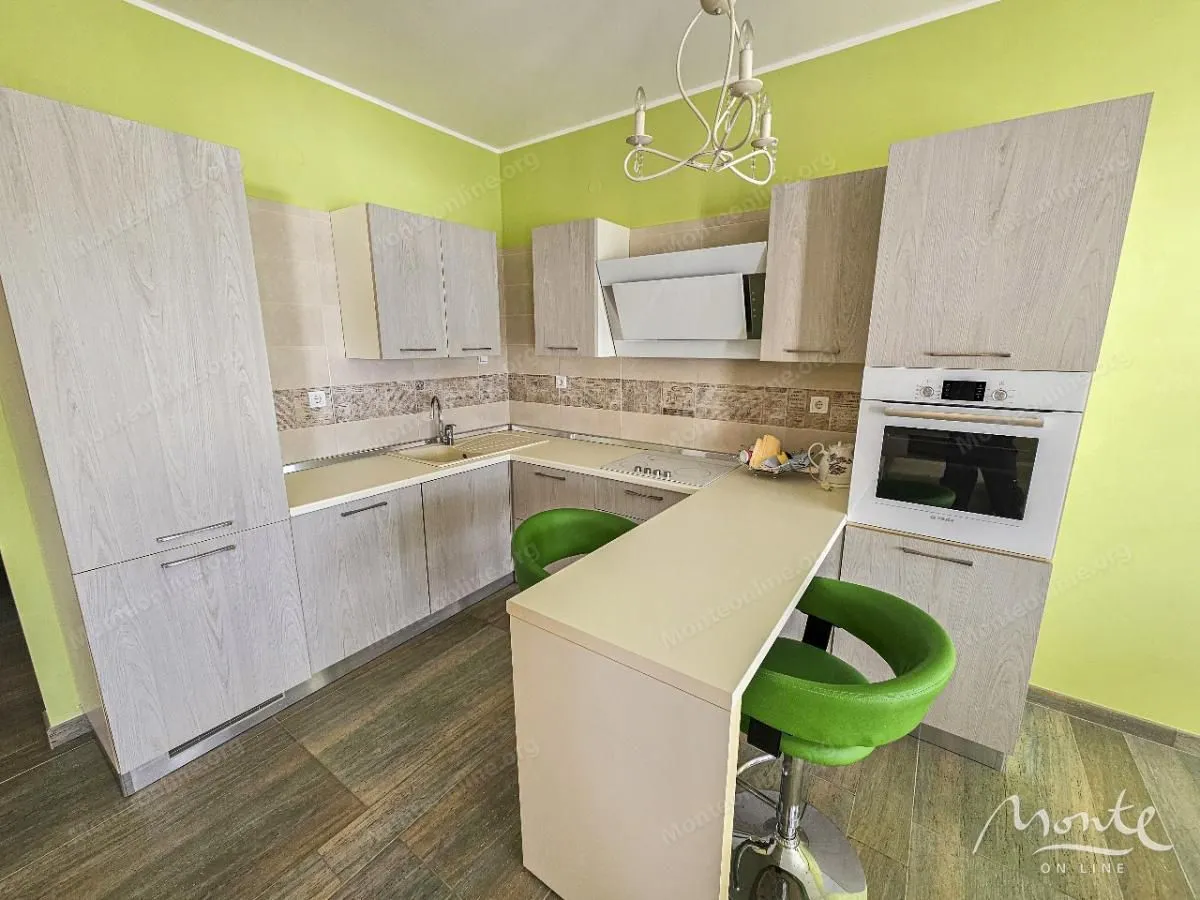 Prodaja, dvosoban stan, 135m², Kumbor, Herceg Novi