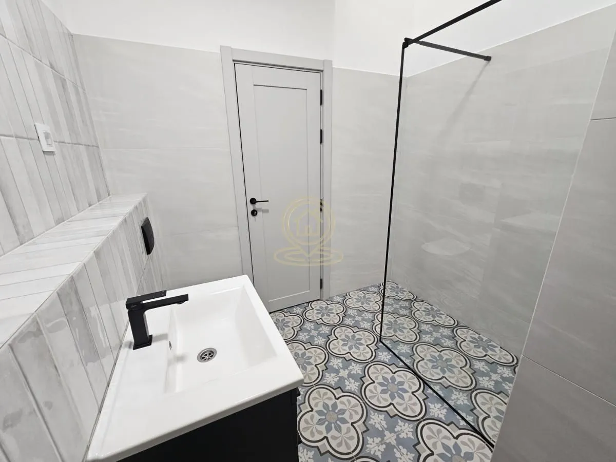 Prodaja, trosoban stan, 75m², Stari grad, Novi Sad